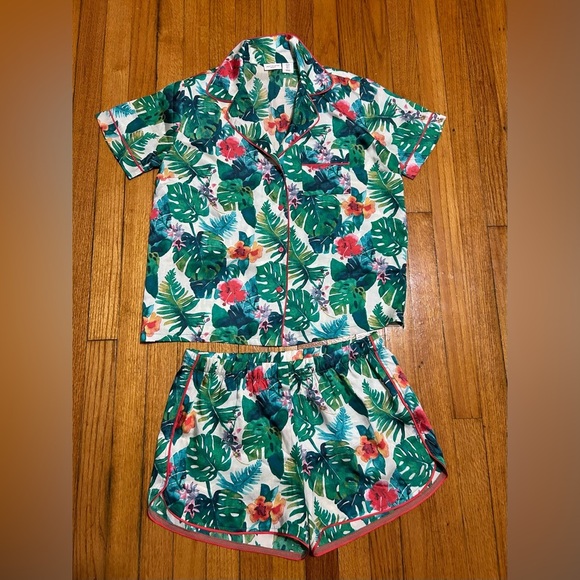 Tabitha Webb Tropical  Pjs Lounge Set Tropical Floral Top & Shorts Small - Picture 1 of 8